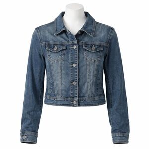 Size L Maurices Women’s Cropped Dark Wash Denim Jacket Blue Jean